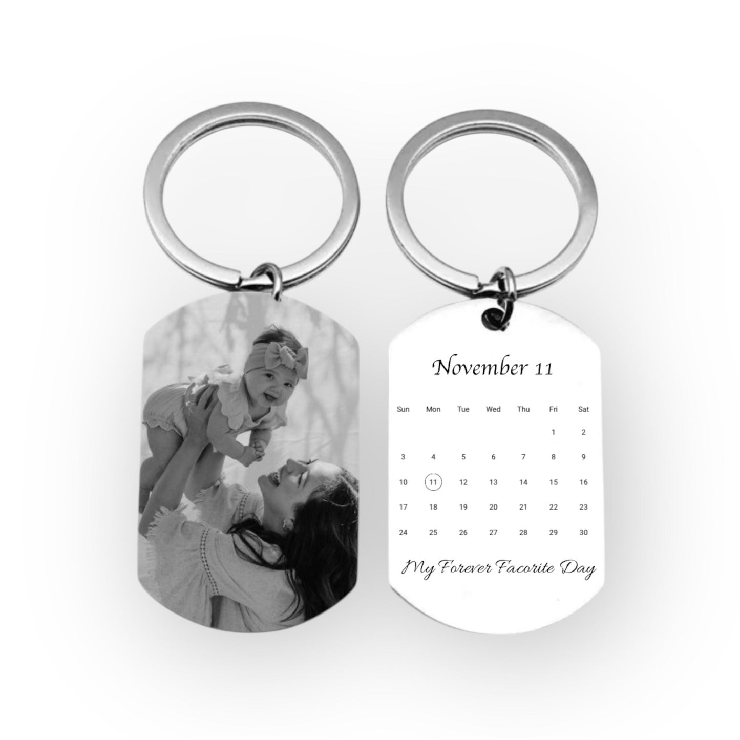 Silver oval keychain with custom engraving – A beautiful keepsake for a loving mother